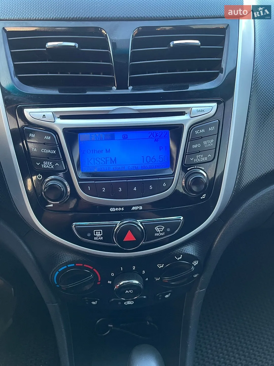 2011 Hyundai Accent - мініатюра 35