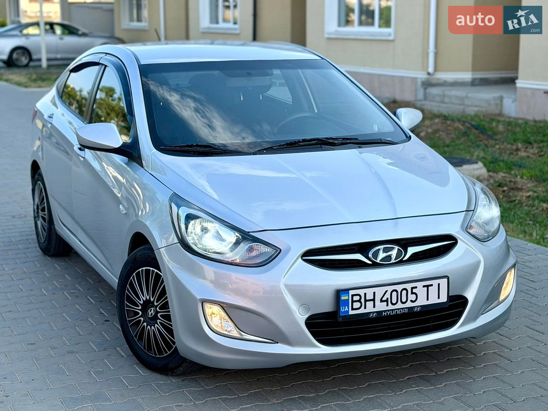 2011 Hyundai Accent - мініатюра 13