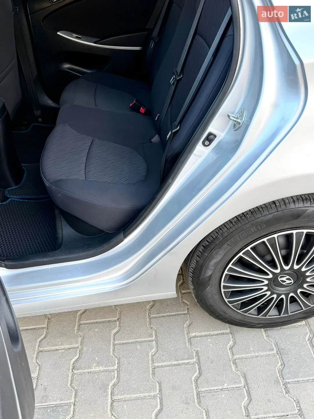 2011 Hyundai Accent - мініатюра 44