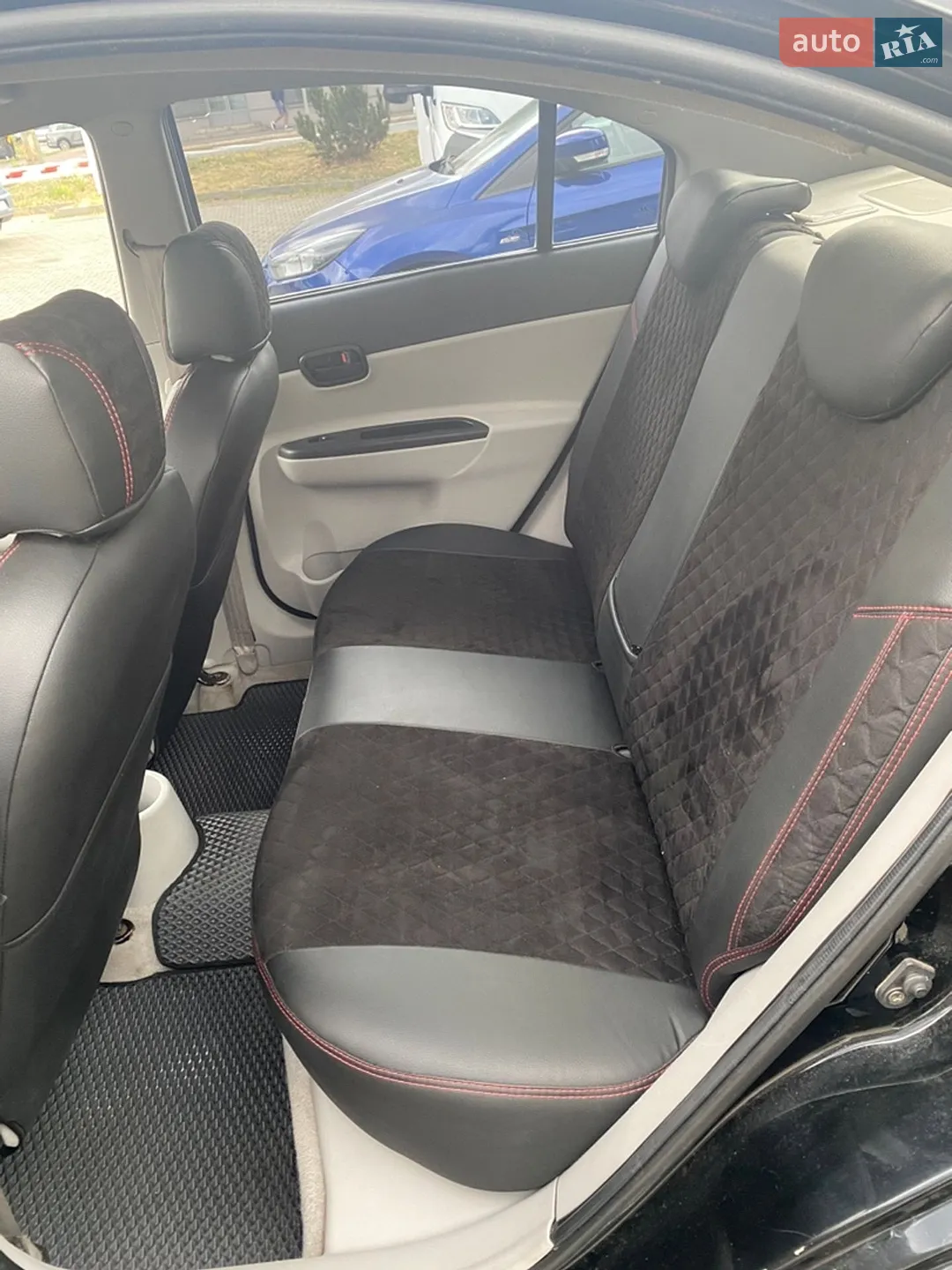 2010 Hyundai Accent - мініатюра 19