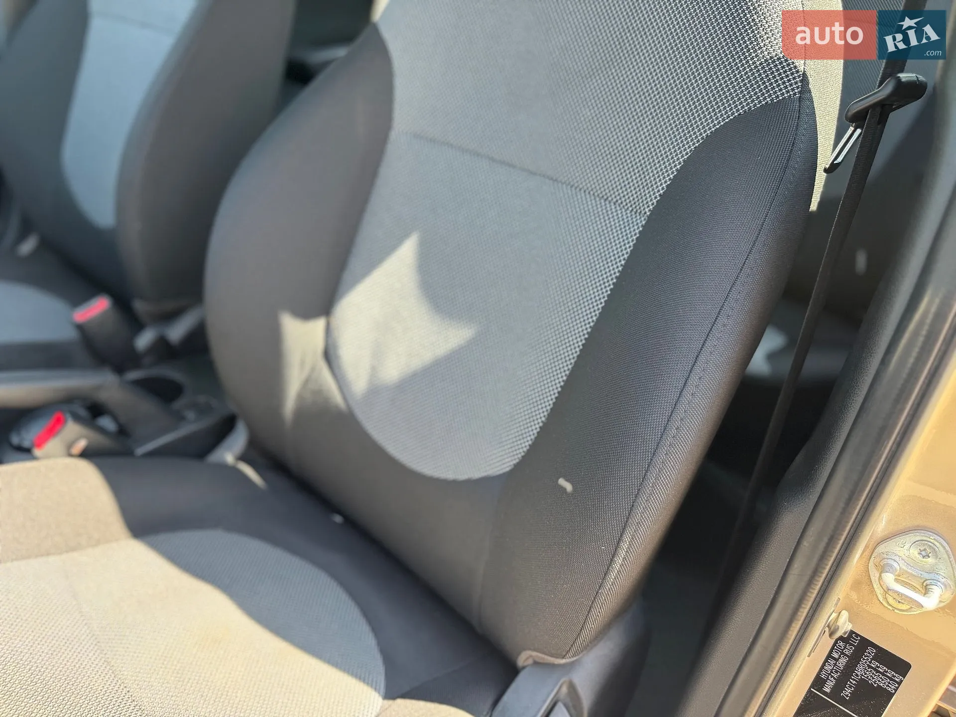 2011 Hyundai Accent - мініатюра 25