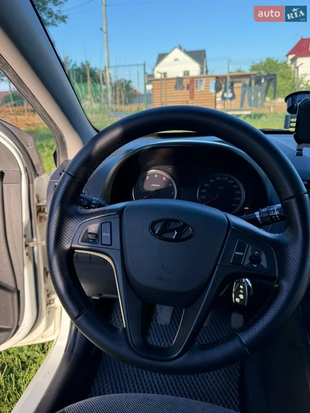 2013 Hyundai Accent - мініатюра 18
