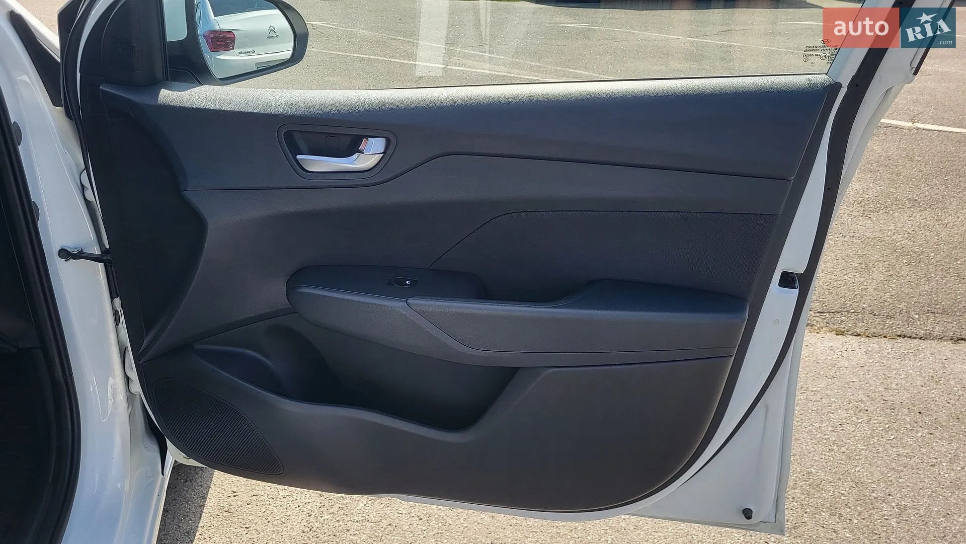 2021 Hyundai Accent - мініатюра 35