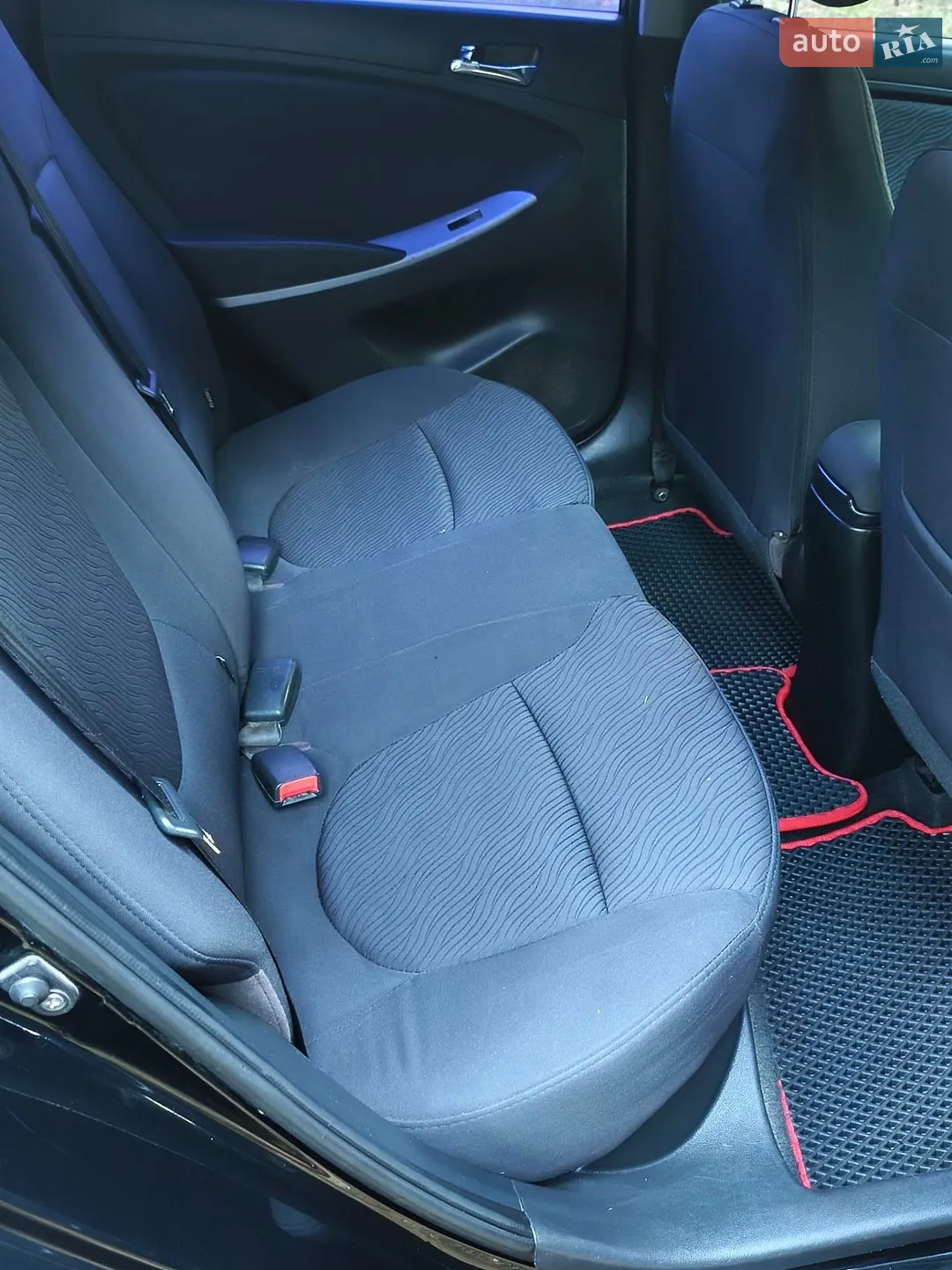 2012 Hyundai Accent - мініатюра 15
