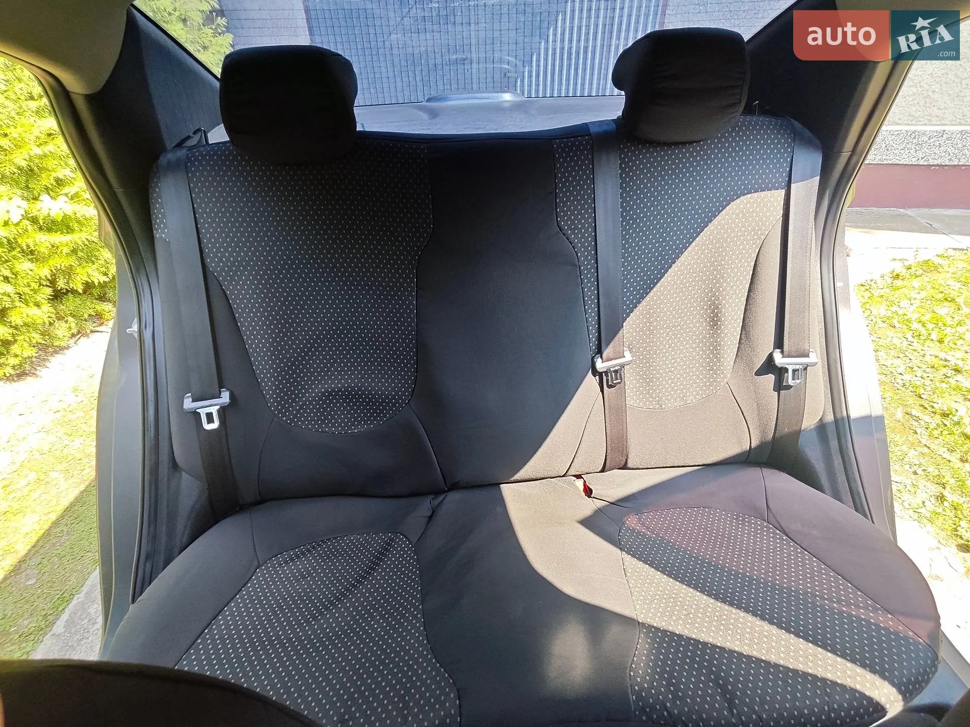 2012 Hyundai Accent - мініатюра 16