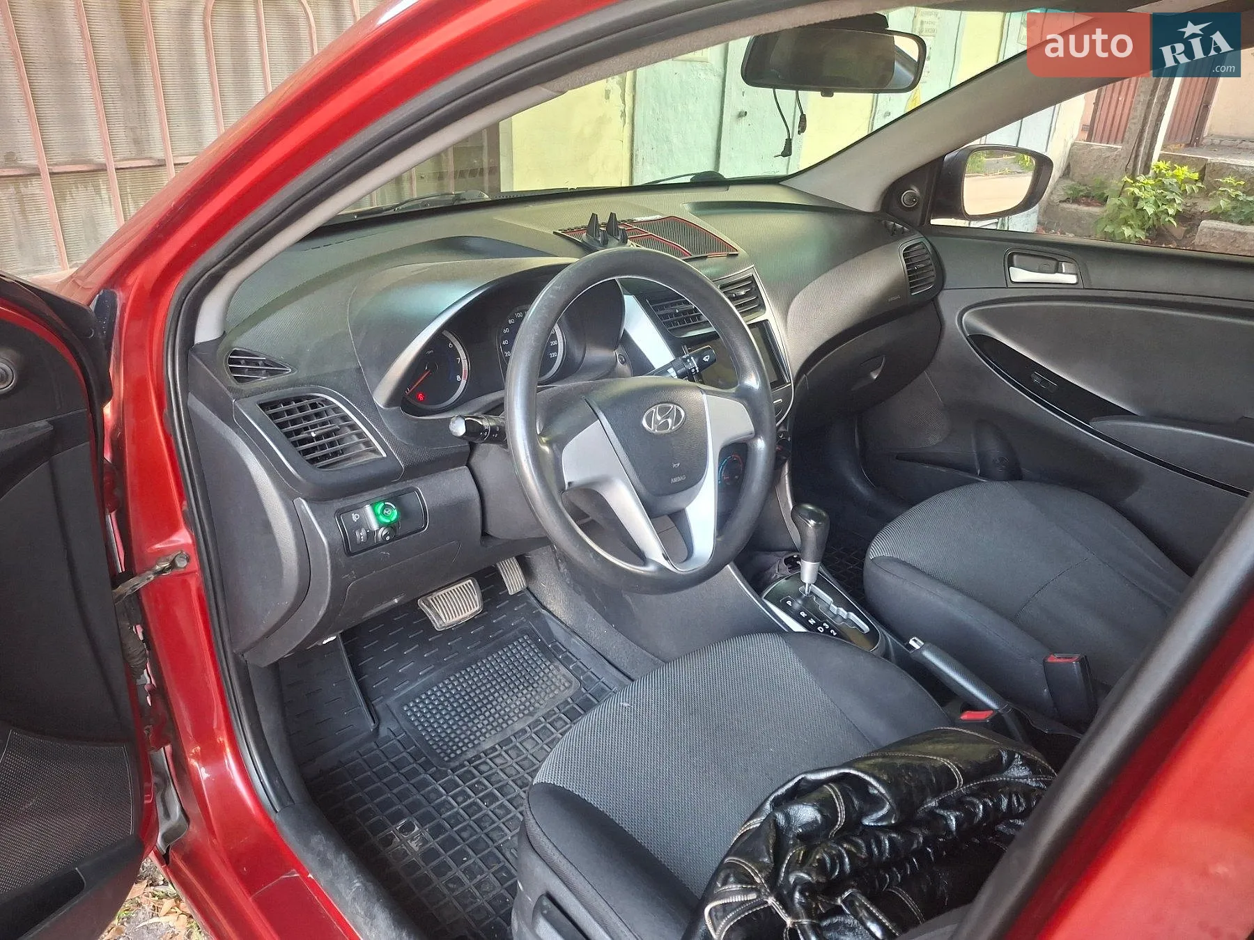 2011 Hyundai Accent - мініатюра 4