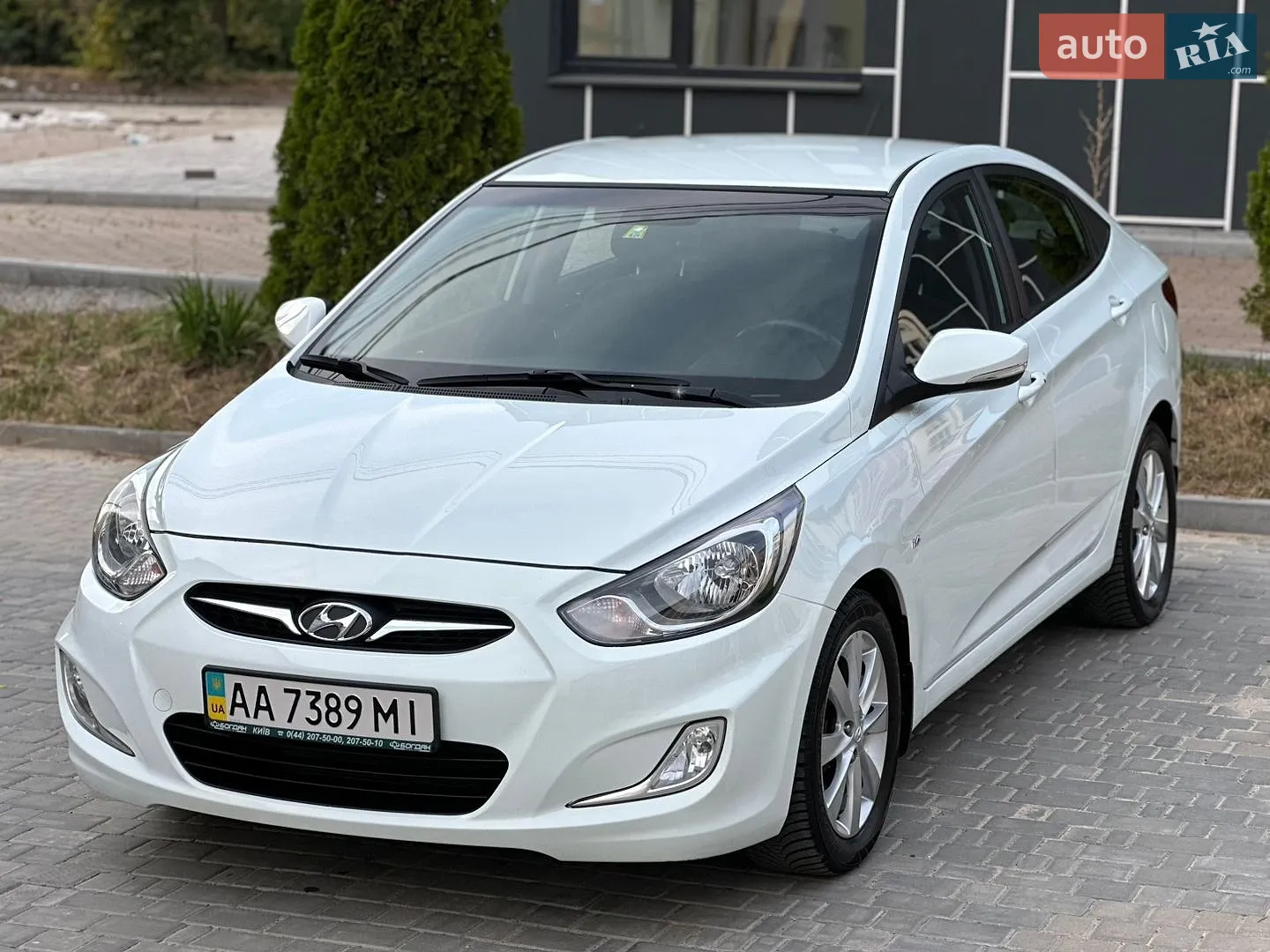 2012 Hyundai Accent - мініатюра 2