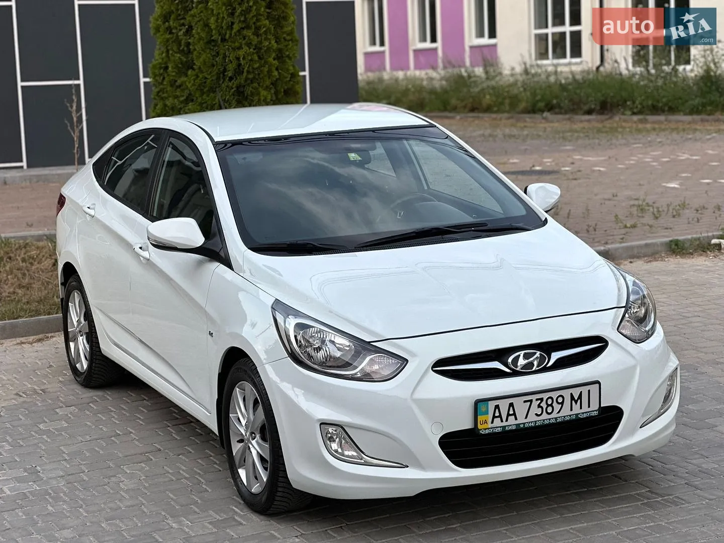 2012 Hyundai Accent - мініатюра 12