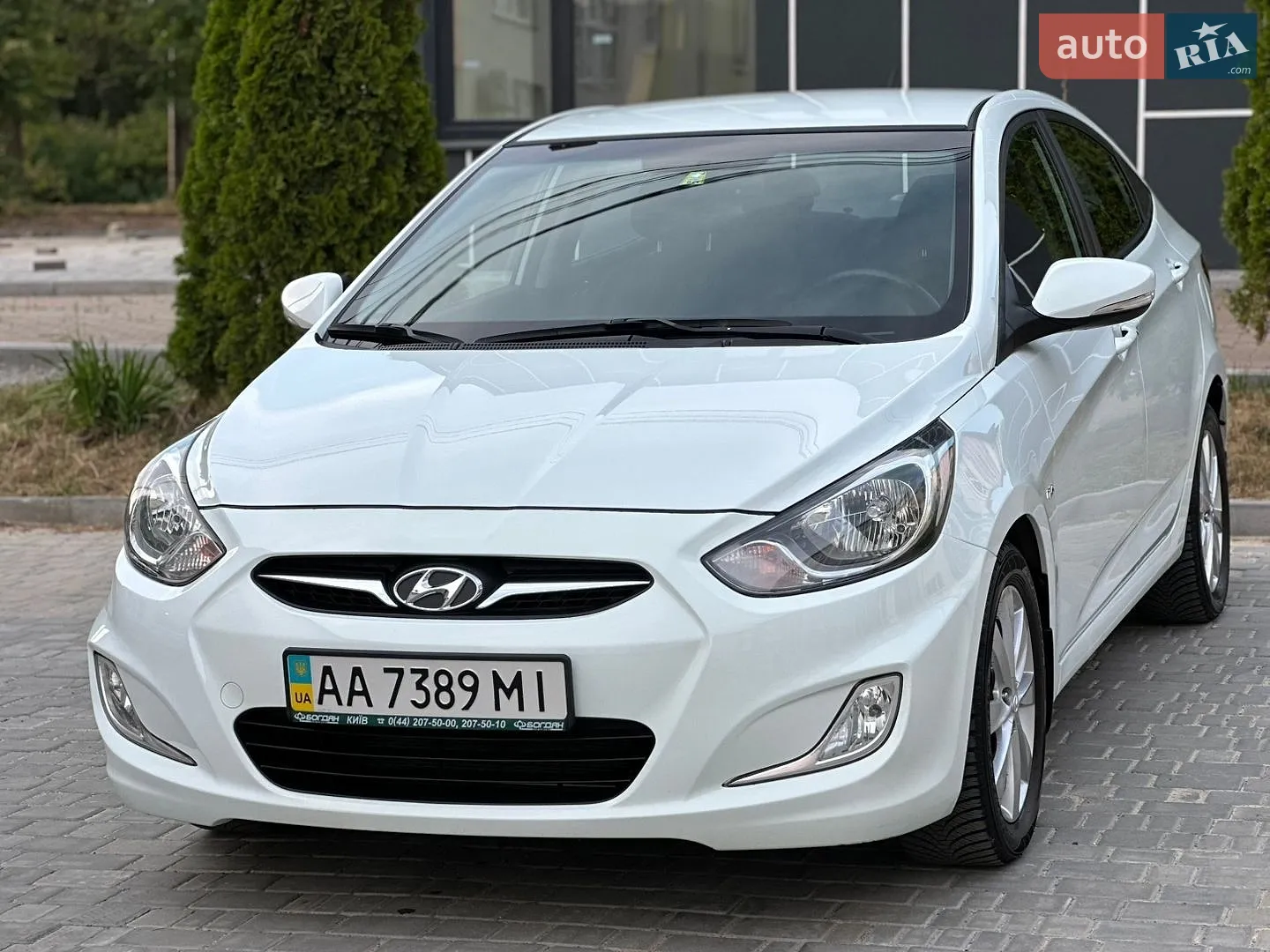 2012 Hyundai Accent - мініатюра 3