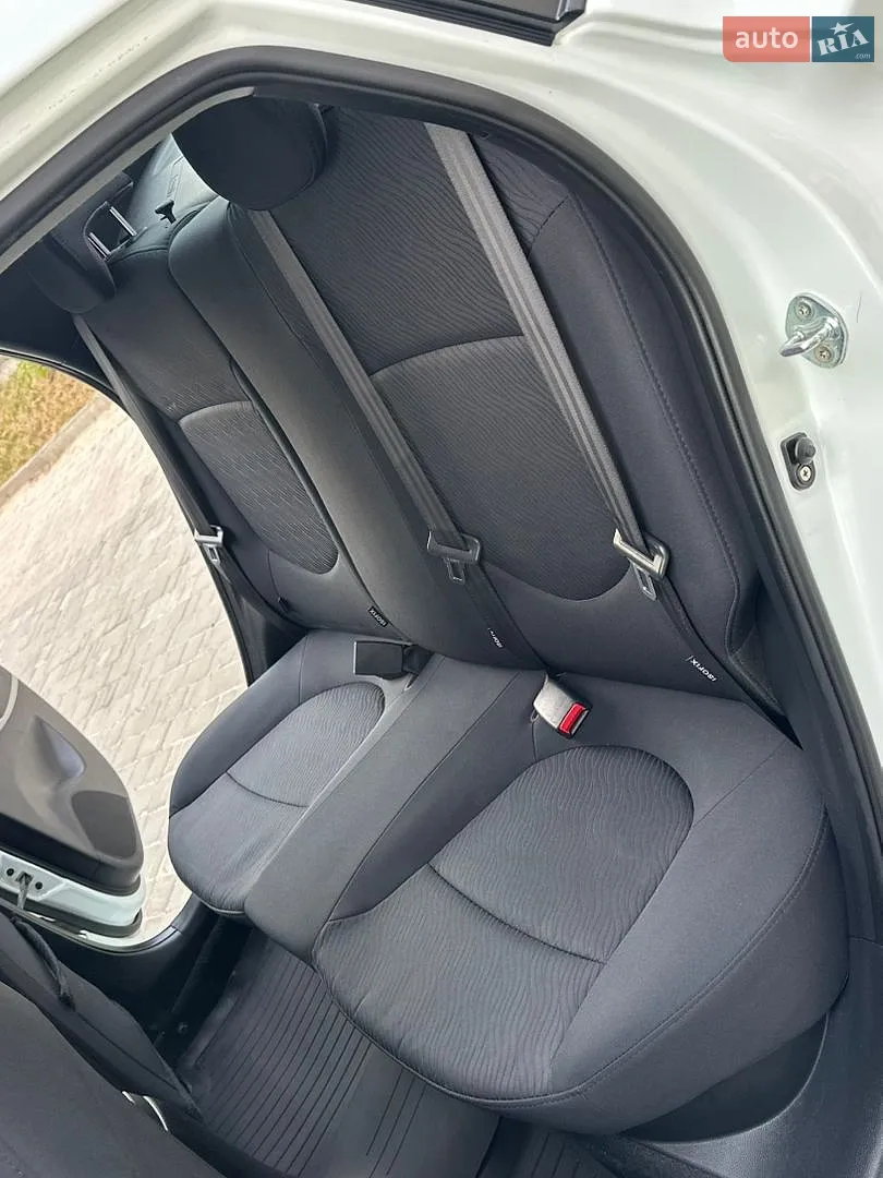 2012 Hyundai Accent - мініатюра 80