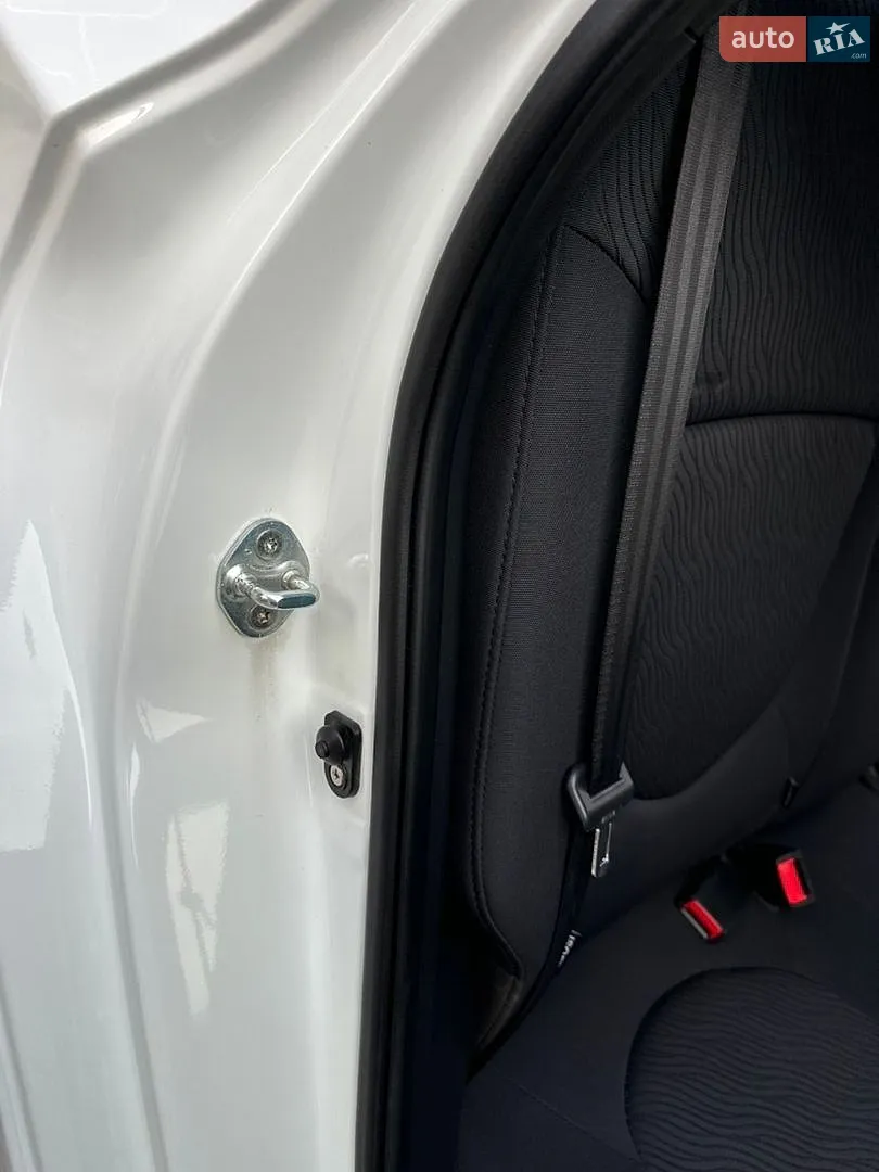 2012 Hyundai Accent - мініатюра 90