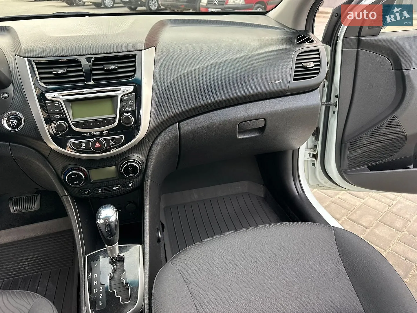 2012 Hyundai Accent - мініатюра 93