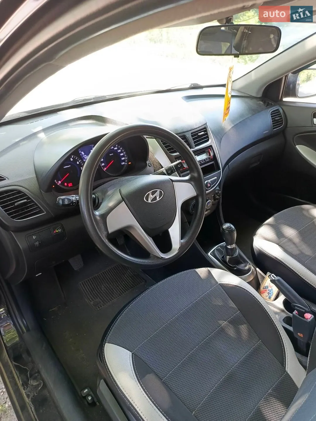 2013 Hyundai Accent - мініатюра 13