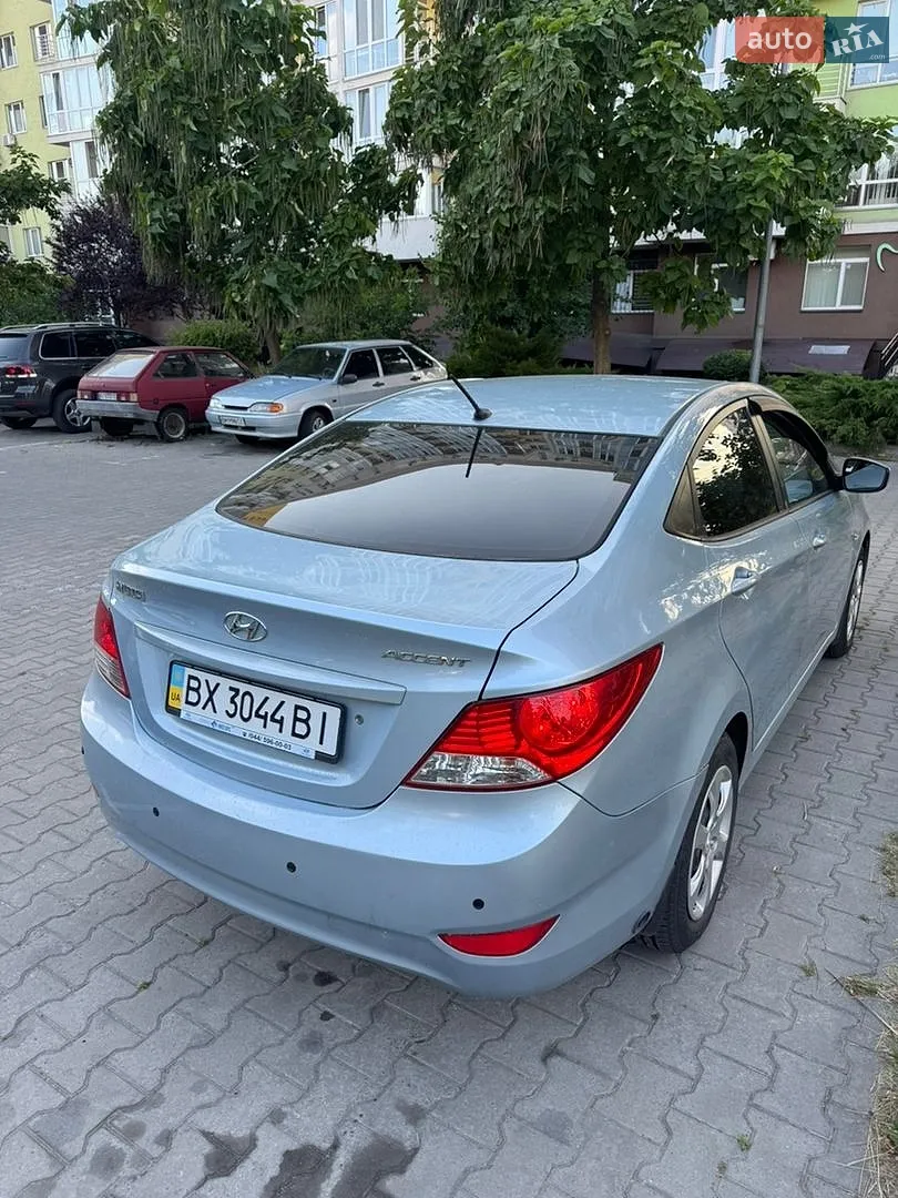 2012 Hyundai Accent - мініатюра 4