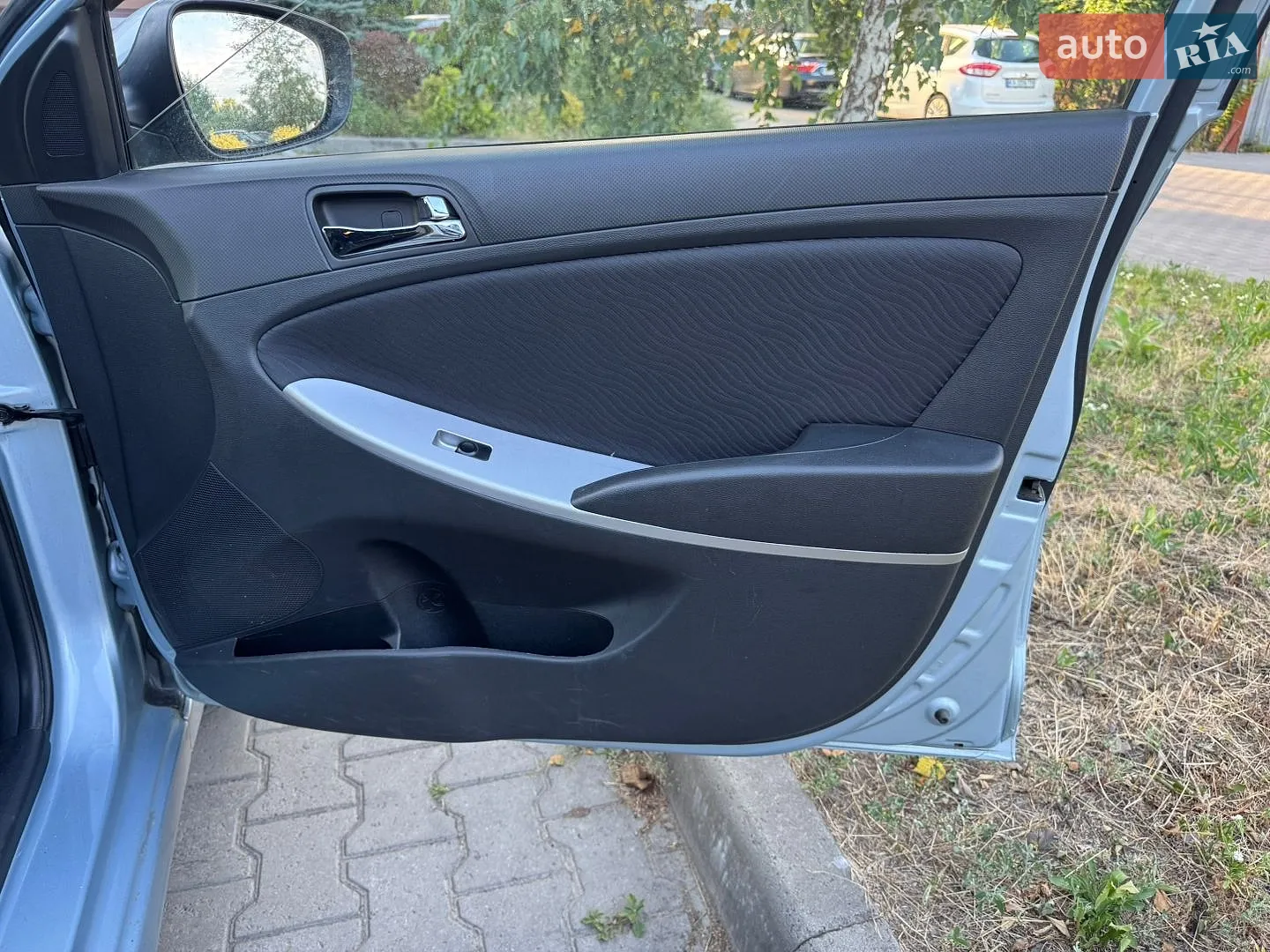 2012 Hyundai Accent - мініатюра 17