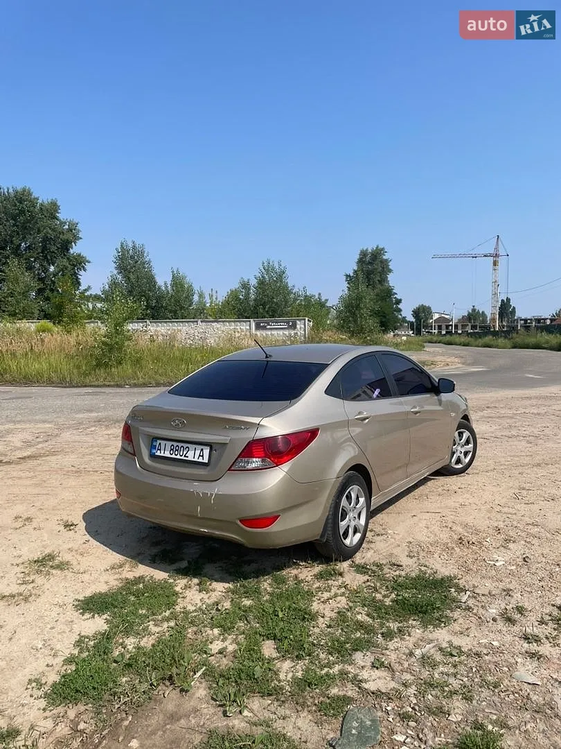 2011 Hyundai Accent - мініатюра 4