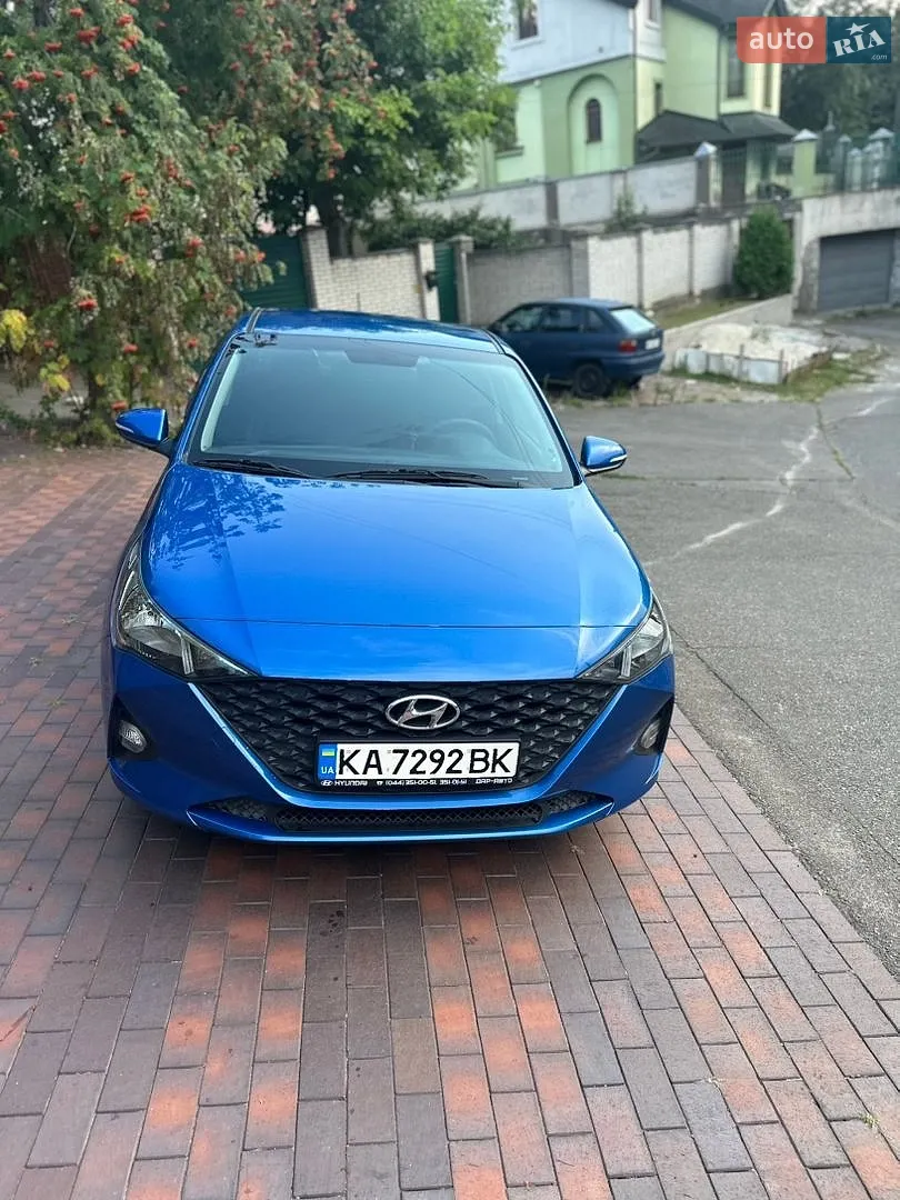 2020 Hyundai Accent - фото 1