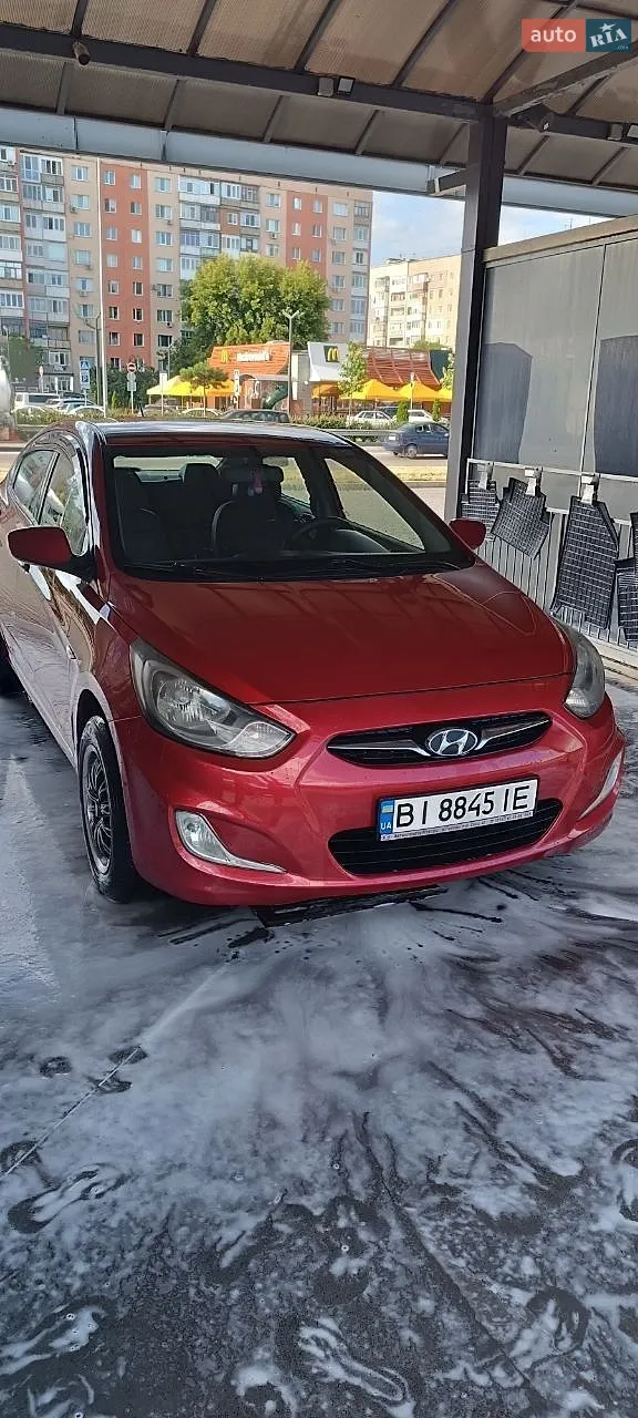 2011 Hyundai Accent - мініатюра 9