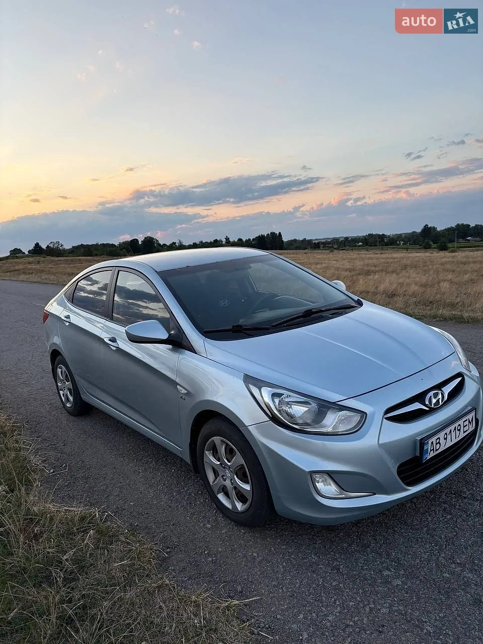 2012 Hyundai Accent - мініатюра 12