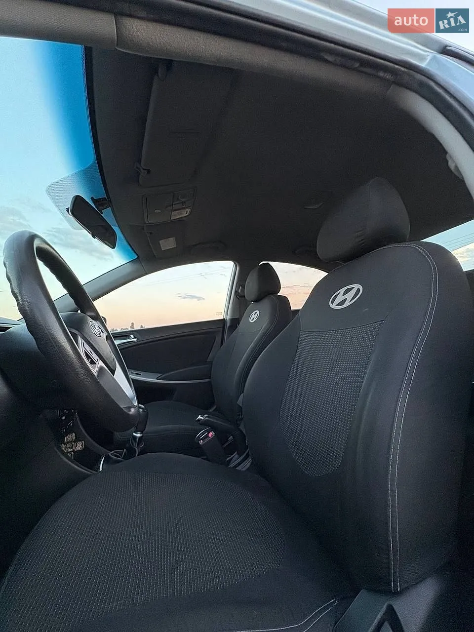 2012 Hyundai Accent - мініатюра 2