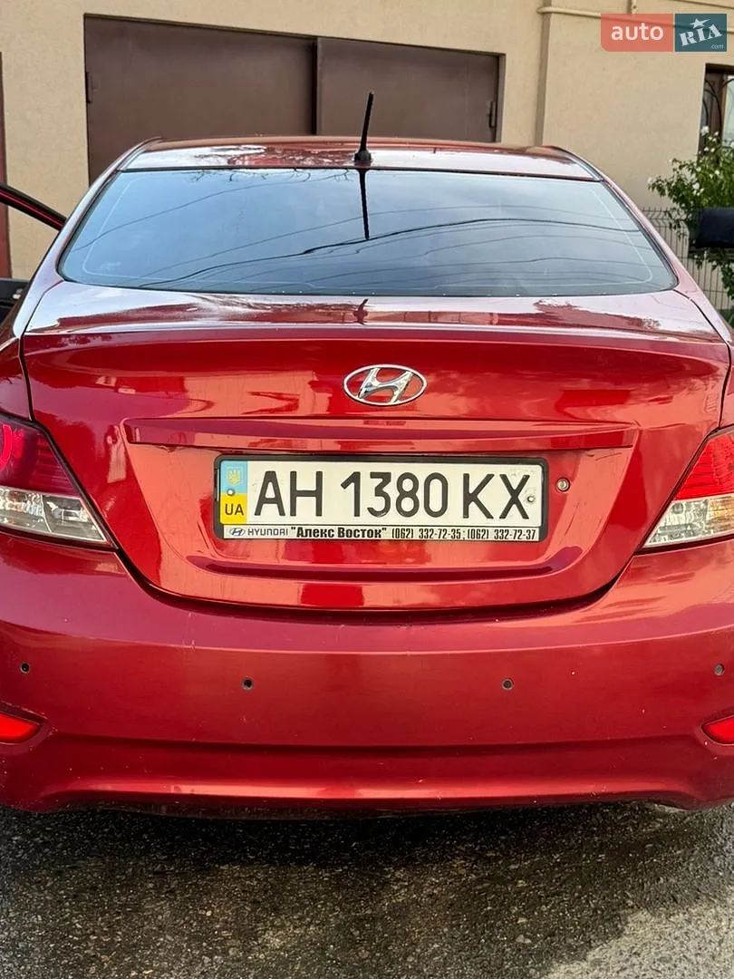 2012 Hyundai Accent - мініатюра 2