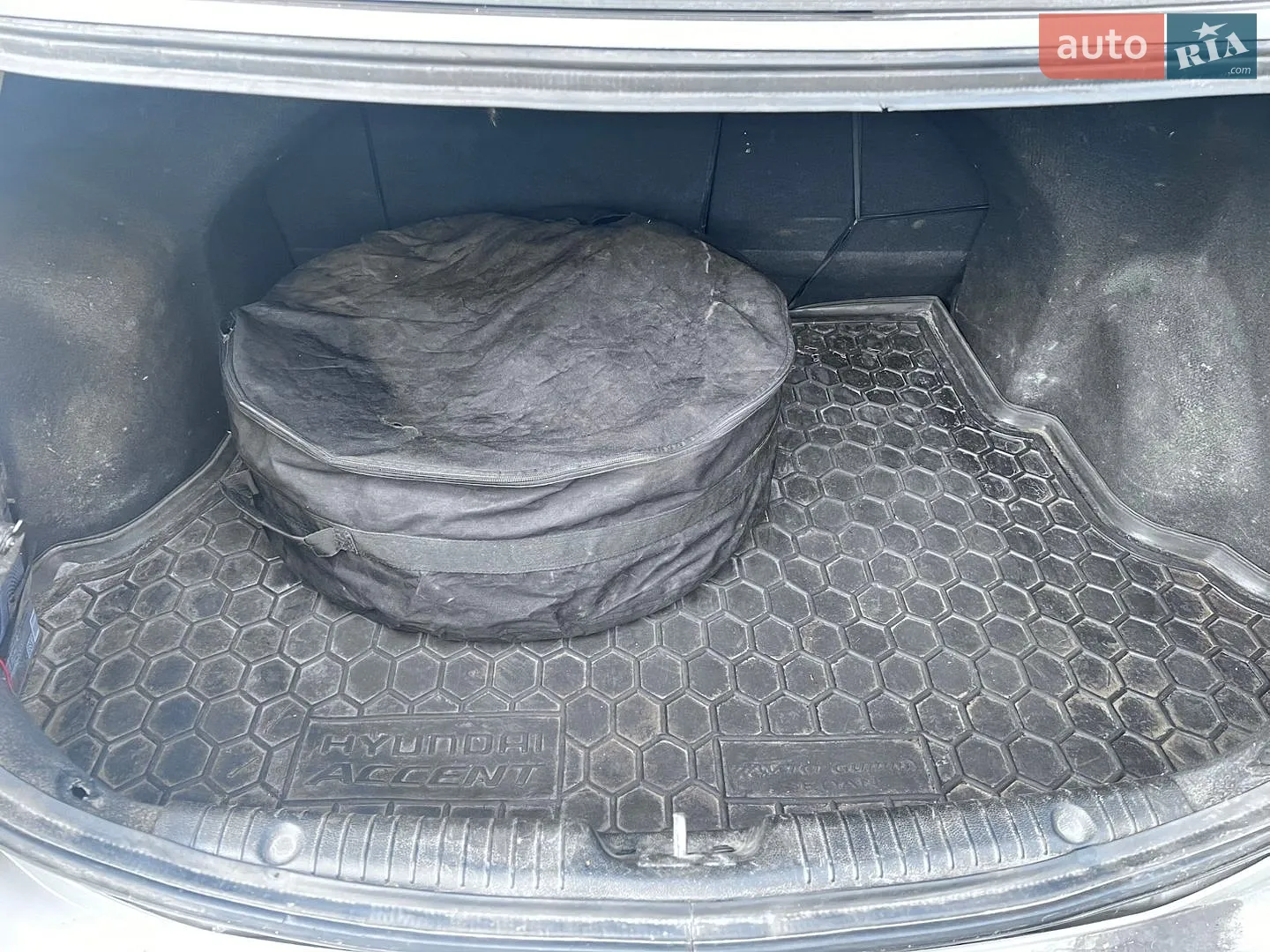 2012 Hyundai Accent - мініатюра 8