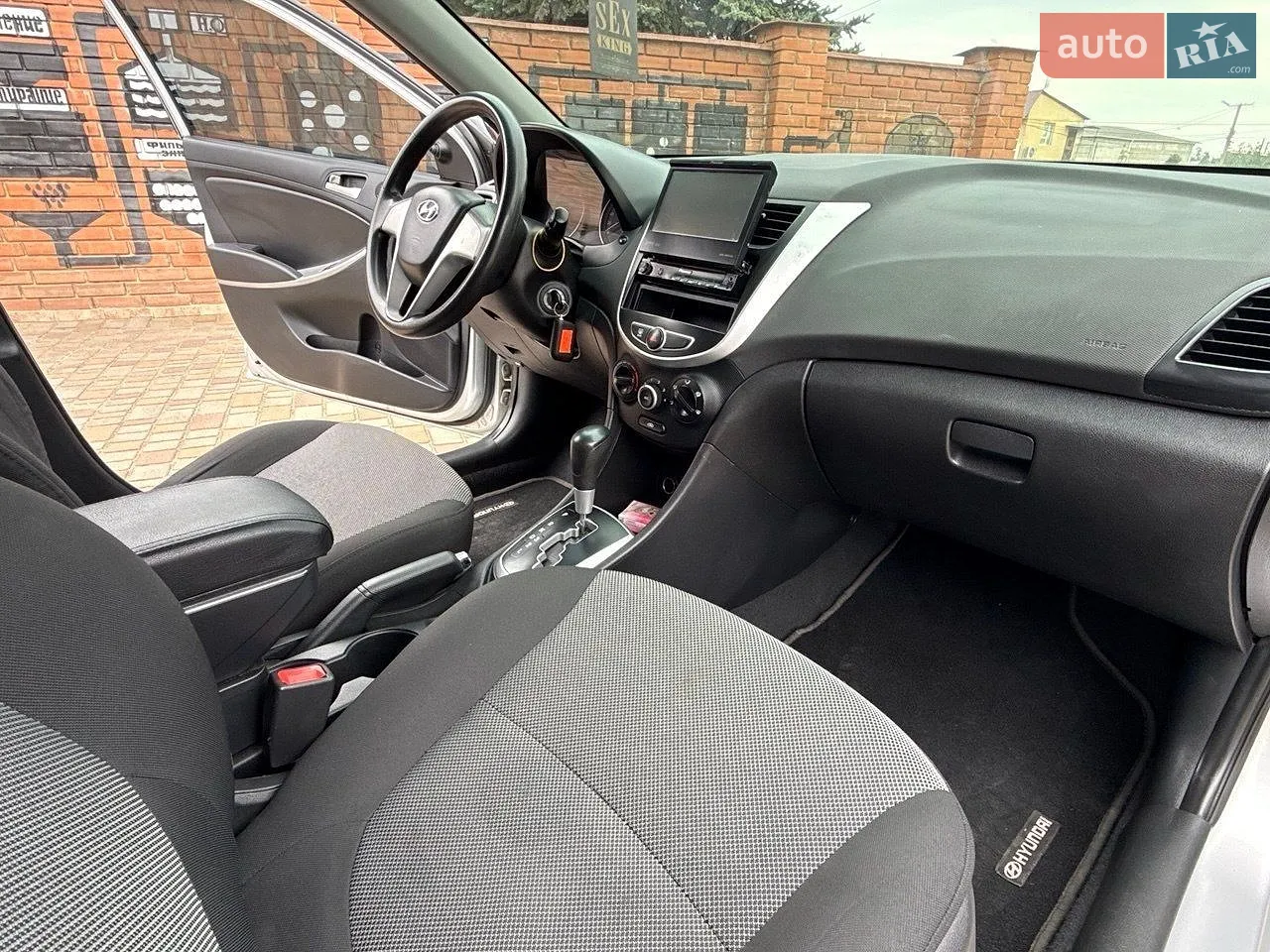 2011 Hyundai Accent - мініатюра 15