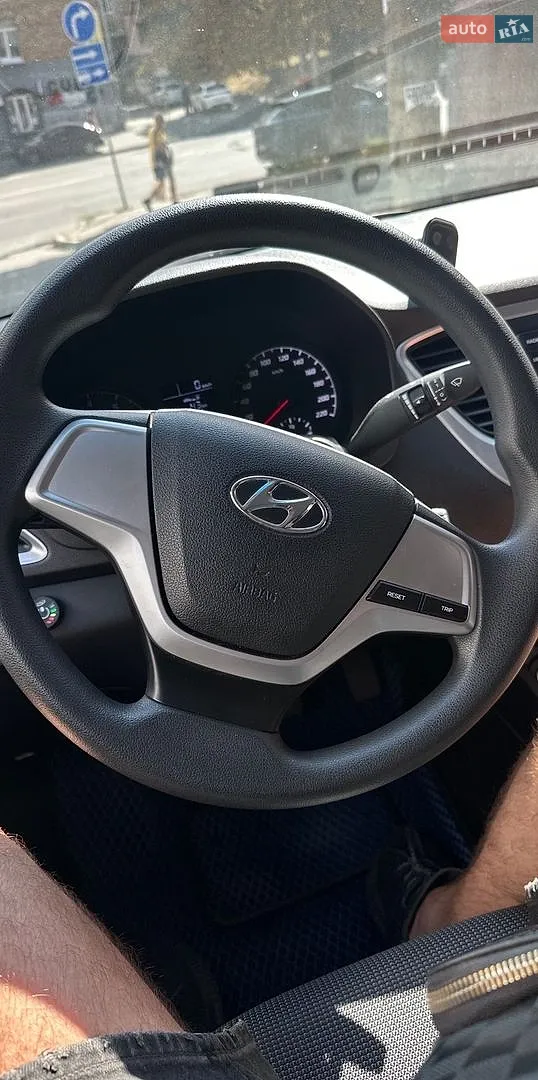 2020 Hyundai Accent - мініатюра 3