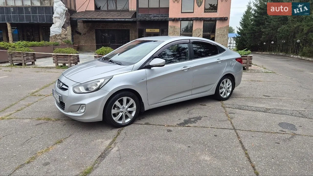 2011 Hyundai Accent - мініатюра 16