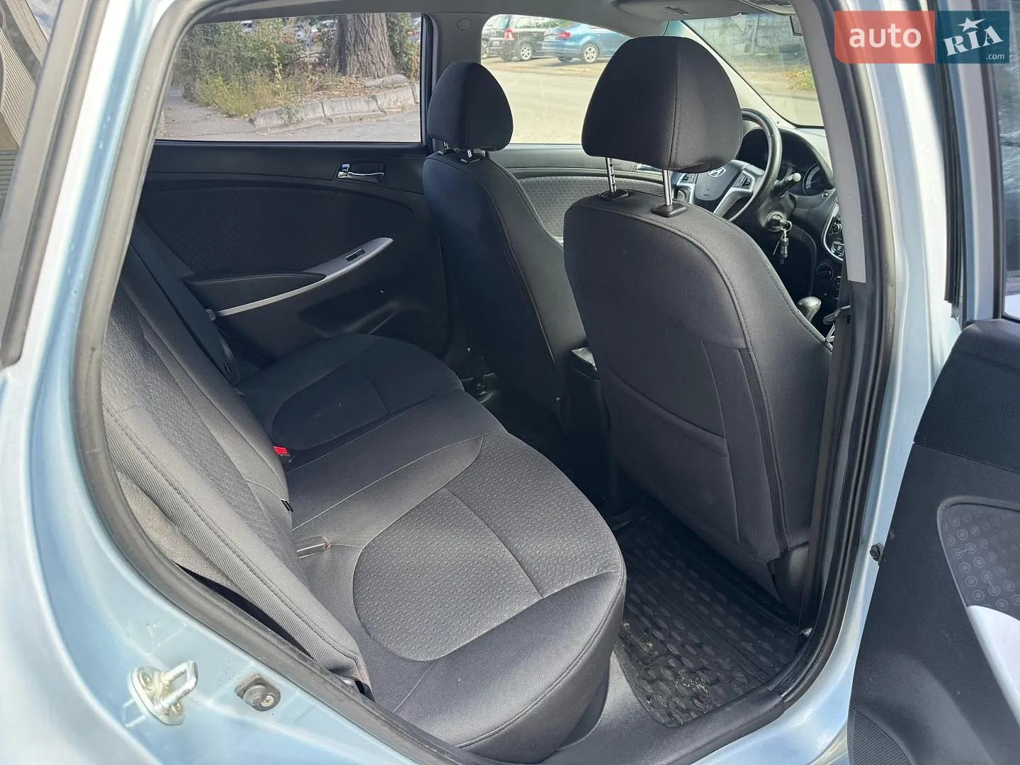 2012 Hyundai Accent - мініатюра 19