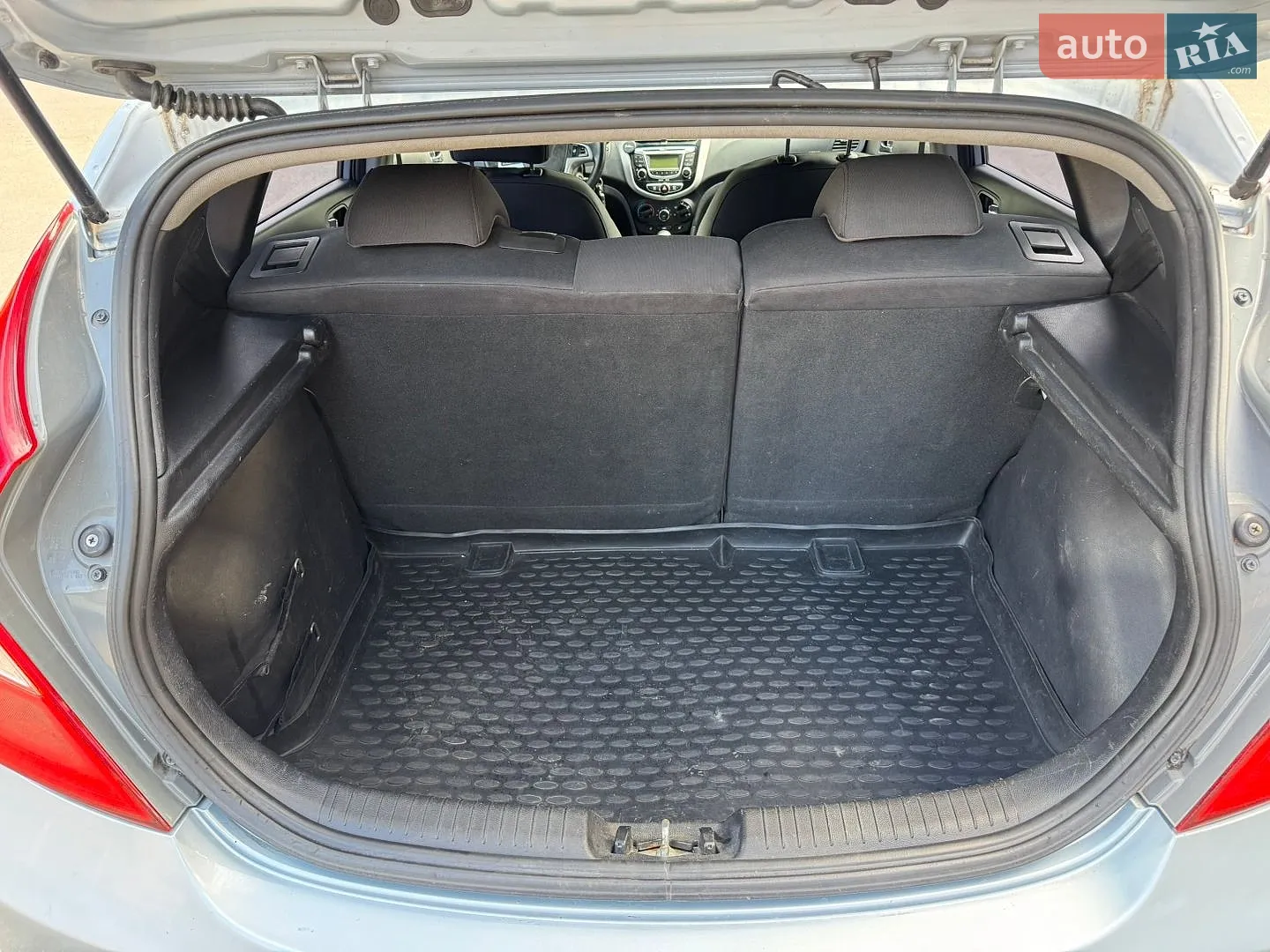 2012 Hyundai Accent - мініатюра 26
