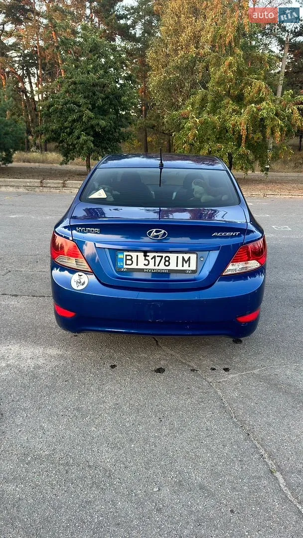 2011 Hyundai Accent - мініатюра 3