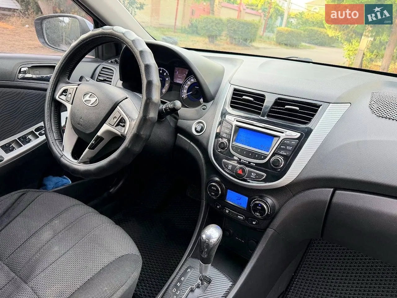 2011 Hyundai Accent - мініатюра 11