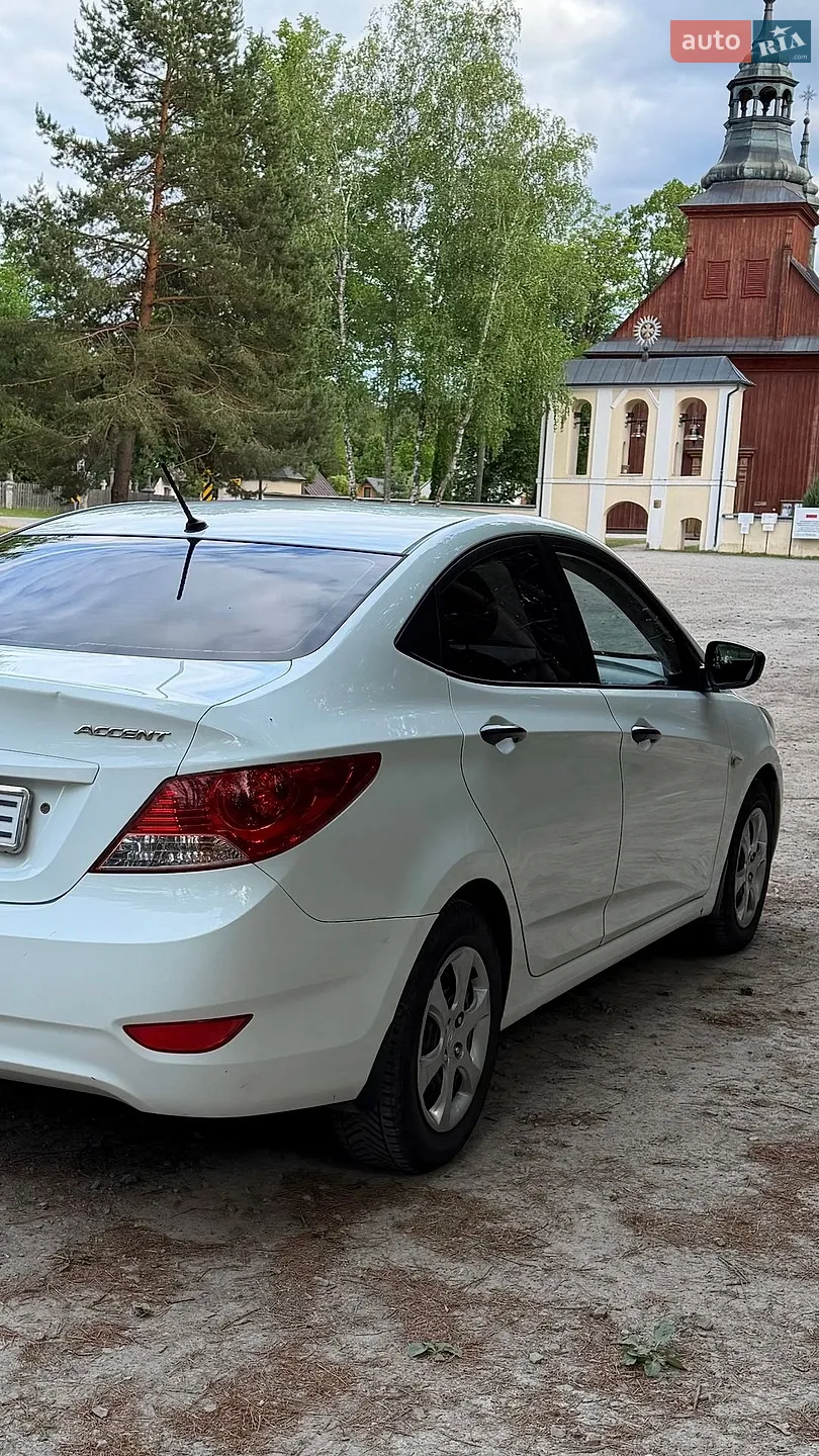 2012 Hyundai Accent - мініатюра 5
