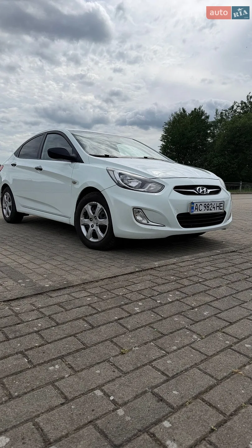 2012 Hyundai Accent - мініатюра 3