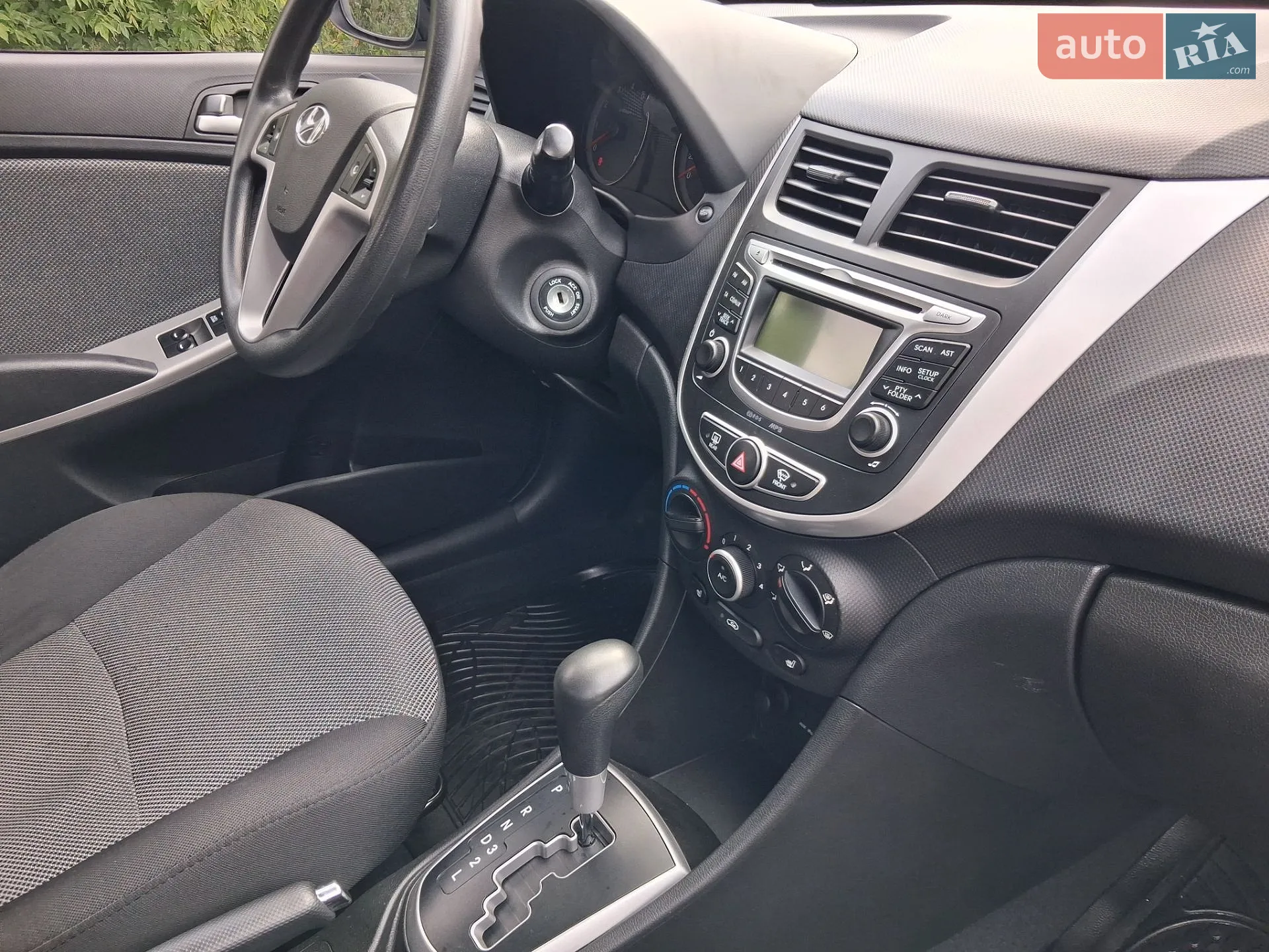 2013 Hyundai Accent - мініатюра 15
