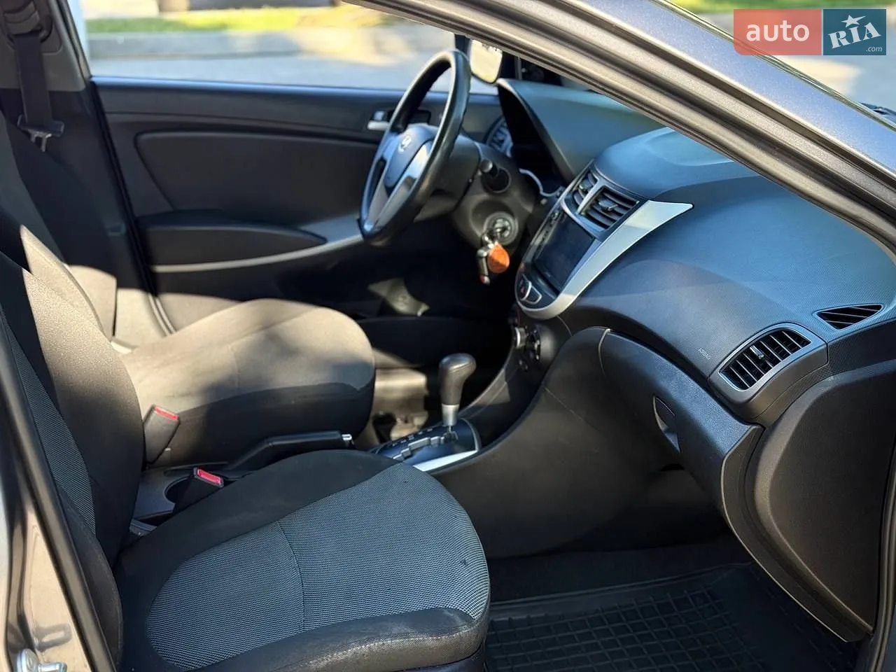 2011 Hyundai Accent - мініатюра 15