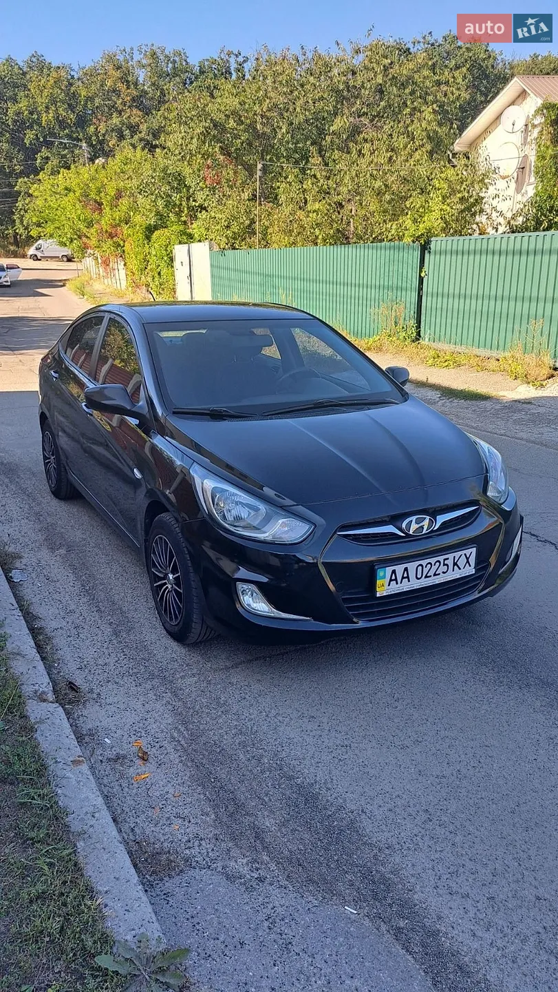 2011 Hyundai Accent - мініатюра 2