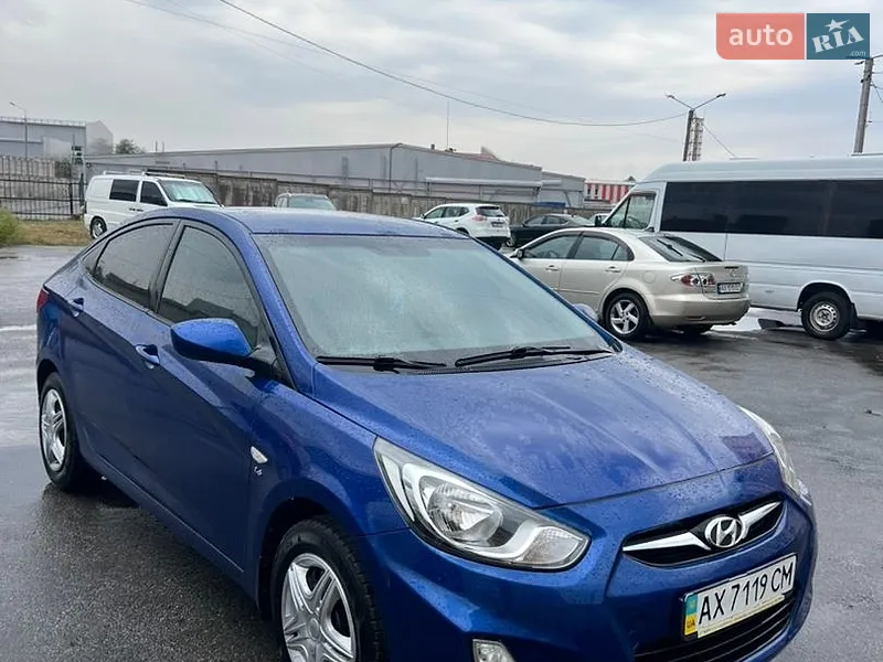 Hyundai Accent