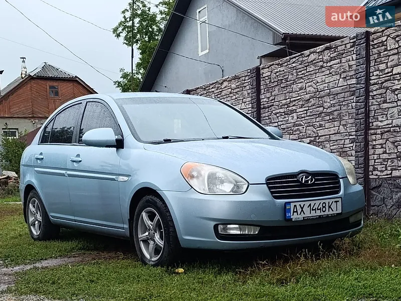 Hyundai Accent