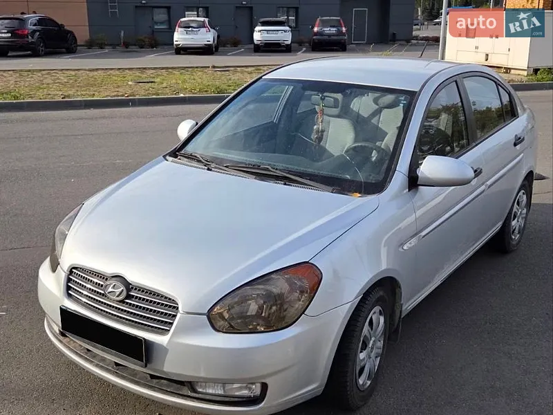 Hyundai Accent