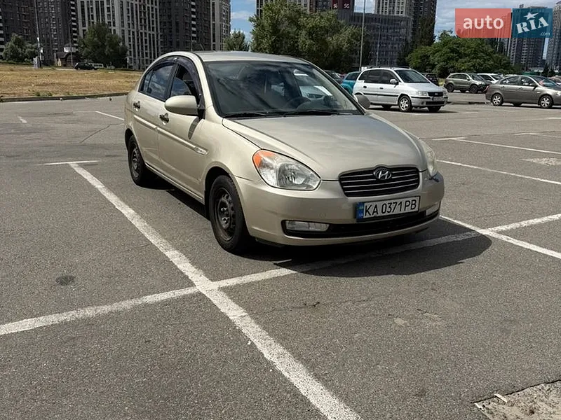 Hyundai Accent