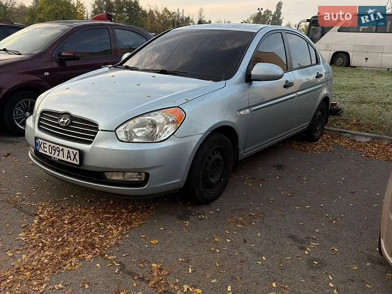 Hyundai Accent
