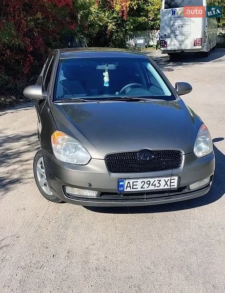 Hyundai Accent