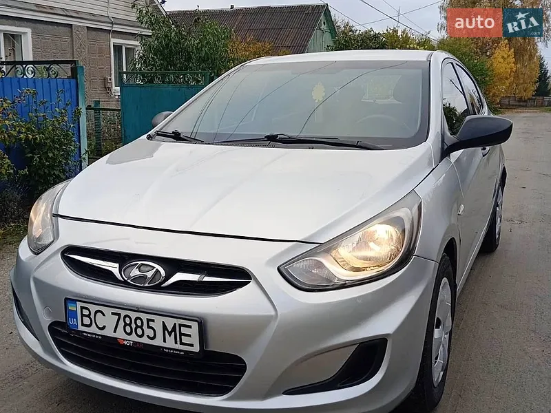 Hyundai Accent