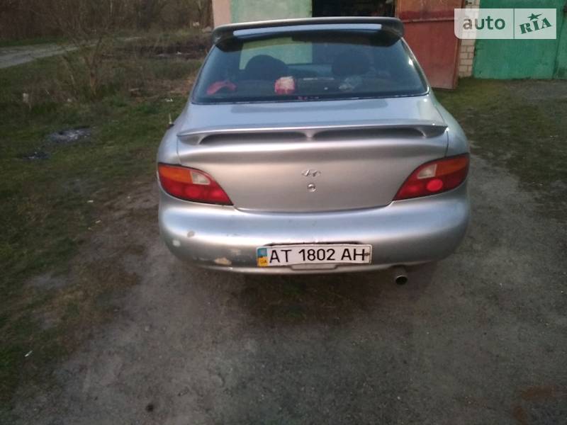 Седан Hyundai Avante 1997 в Кременчуці
