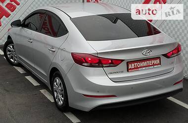 Седан Hyundai Avante 2016 в Києві