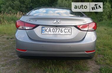 Седан Hyundai Avante 2014 в Киеве
