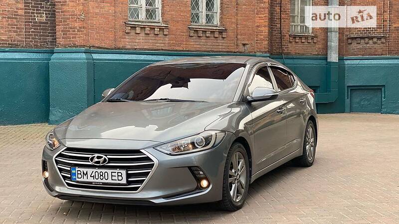 Седан Hyundai Avante 2015 в Сумах