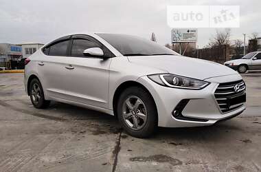 Седан Hyundai Avante 2016 в Первомайську